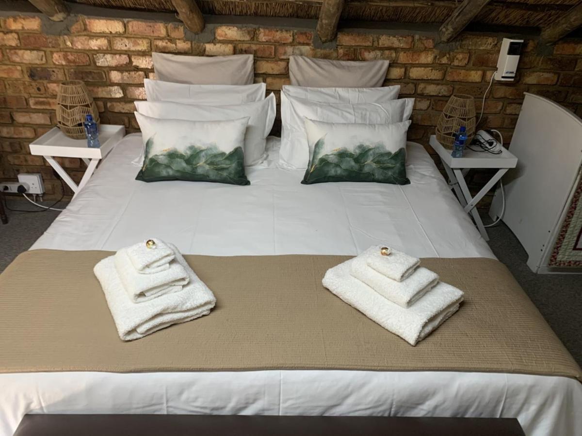 Sunset Guesthouse And Venue Cullinan Meule Exterior foto